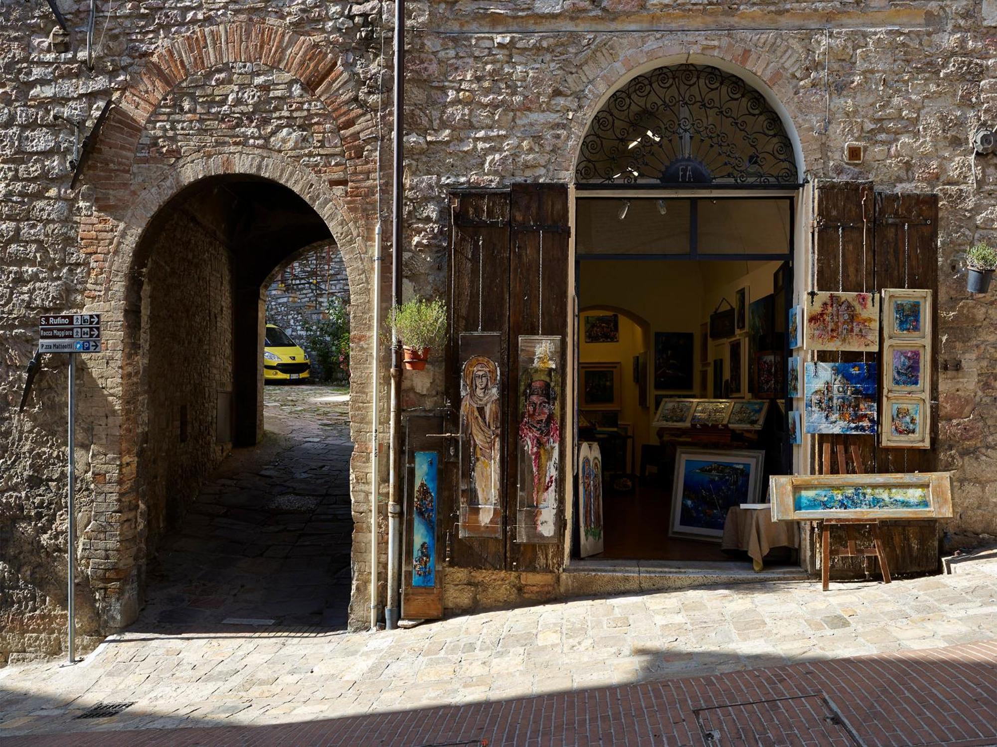 Il Cortile Di San Rufino Lejlighed Assisi Eksteriør billede
