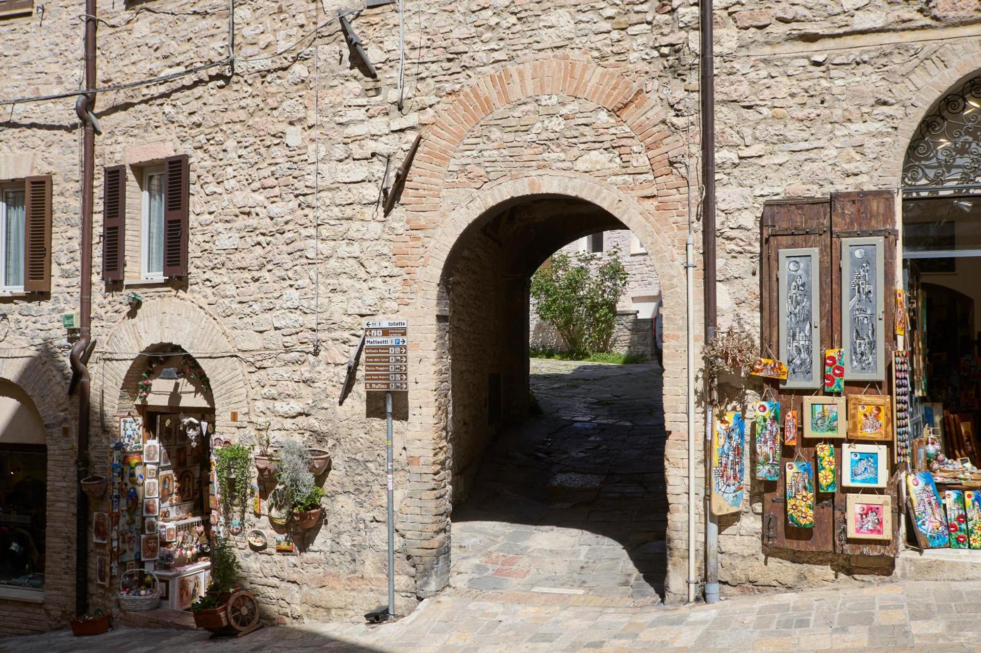 Il Cortile Di San Rufino Lejlighed Assisi Eksteriør billede